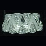 Sortija de oro blanco y brillantes