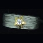 Sortija de oro blanco y brillantes