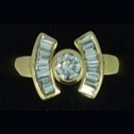 Sortija de oro amarillo y brillantes