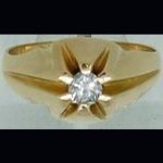 Solitario en oro amarillo con brillante talla diamante engastado en garras