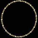 Pulsera rigida en oro amarillo con dobleces en forma de cordón
