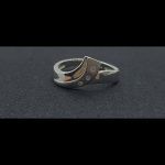 Anillo oro blanco con 3 brillantes de 0,01qt