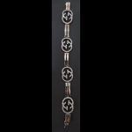 Pulsera oro blanco con eslabones forma "Gucci"con circonitas blancas