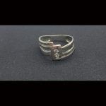 Anillo oro blanco con circonitas blancas