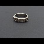 Anillo oro blanco con 6 brillantes de 0,06 quilates ; total 0,36 quilates