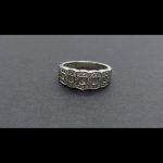 Anillo oro blanco cuajado de puntas de brillantes y baguettes