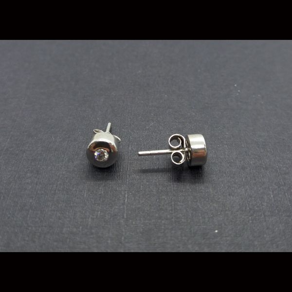Pendientes oro blanco con brillante de 0,08 qtes cada uno - Imagen 2