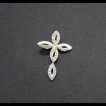 Cruz oro blanco con circonitas