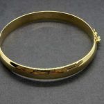 Pulsera forma caña lisa en oro amarillo
