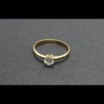 Anillo oro amarillo de 18 kt tipo solitario con brillante de 0,25 qtes, nº 17