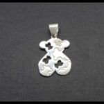 Colgante oro blanco 18k con forma oso