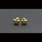 Pendientes oro amarillo 18k forma de estrella con cierre forma mariposa