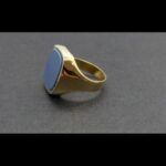 Anillo oro amarillo tipo sello con piedra gris cuadrada nº 14
