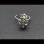 Anillo oro blanco 18k con 11 brillantes de 0,03qtes cada uno, total 0,33qtes, nº 15,5