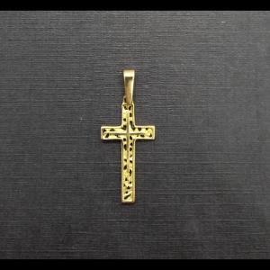 Cruz oro amarillo 18k pequeña labrada
