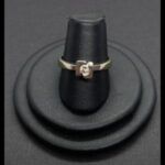 Anillo oro blanco 18k tipo solitario con brillante de 0,15 qtes, nº 15