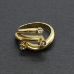 Anillo oro amarillo 18k nº 11 con 3 puntas de brillantes de 0,05 qt cada uno,total 0,15 qt
