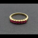 Anillo oro amarillo 18k nº 14 con piedras color corintas