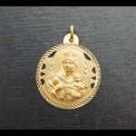 Medalla oro amarillo 18k de la Virgen del Carmen