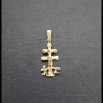 Cruz oro amarillo 18k de Caravaca
