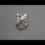 Anillo ancho oro blanco 18k nº 17 parte central cruzado