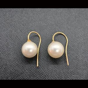 Pendientes oro amarillo 18k con perla blanca cierre forma de gancho