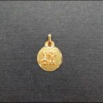 Medalla oro amarillo 18k horoscopo Geminis