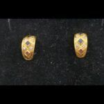 Pendientes oro amarillo 18k con circonitas azules, corintas y blancas, cierre omega