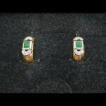 Pendientes oro amarillo 18k con piedra verde y circonitas blancas cierre omega