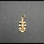 Colgante oro amarillo 18k cruz de caravaca