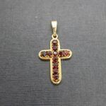 Cruz oro amarillo 18k con piedras de color corintas