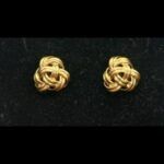Pendientes oro amarillo 18k forma entrelazada, cierre tipo omega