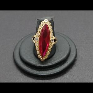 Anillo oro amarillo 18k nº22 forma pico con piedra corinta y circonitas blancas