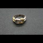 Anillo oro amarillo y blanco 18k nº 15 con forma entrelazada