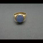 Sello oro amarillo 18k nº18 con piedra gris