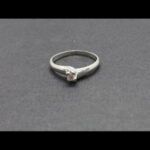 Anillo oro blanco 18k nº 13 forma soliatrio con brillante de 0,10 qt