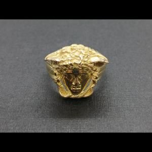 Anillo oro amarillo 18k con la imagen de Medusa estilo Versace