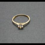 Anillo oro amarillo 18k tipo solitario con circonita nº 20