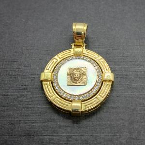 Colgante oro amarillo 18k con piedra nacar y circonitas blancas forma Versace