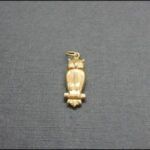 Colgante oro amarillo 18k con forma de buho