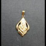 Colgante oro amarillo 18k con imagen madre e hijo