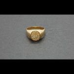 Anillo oro amarillo 18k tipo sello cuajado de puntas de brillantes nº 20