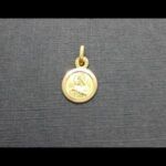 Medalla oro amarillo 18k pequeña con la imegen de Jesús