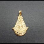 Medalla oro amarillo 18 qt de la figura de la Virgen del Rocio
