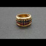 Anillo oro amarillo 18 qt nº 14 con piedras color corintas y azules