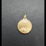 Medalla oro amarillo 18k del escapulario