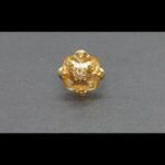 Anillo oro amarillo 18k con forma de flor decorado con puntas de brillantes nº 17