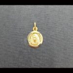 Medalla oro amarillo 18k de la vigen Esperanza Macarena