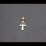 Colgante oro amarillo 18k cruz egipcia