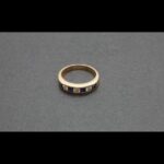 Anillo oro amarillo 18k con piedras azules y 3 brillantes de 0,1qte cada uno total, 0,3qtes nº 13,5